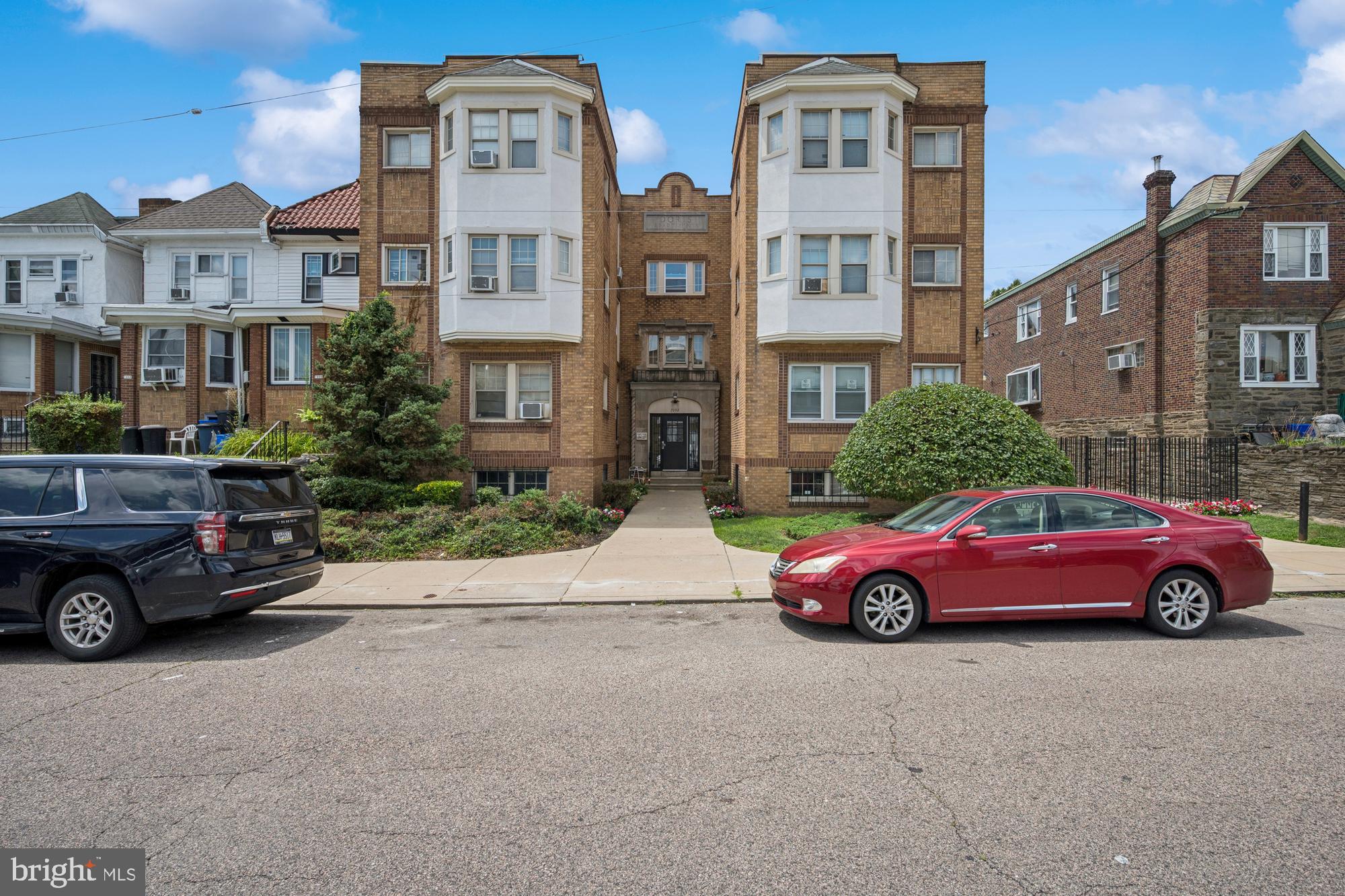 WEST OAK LANE - Residential Income