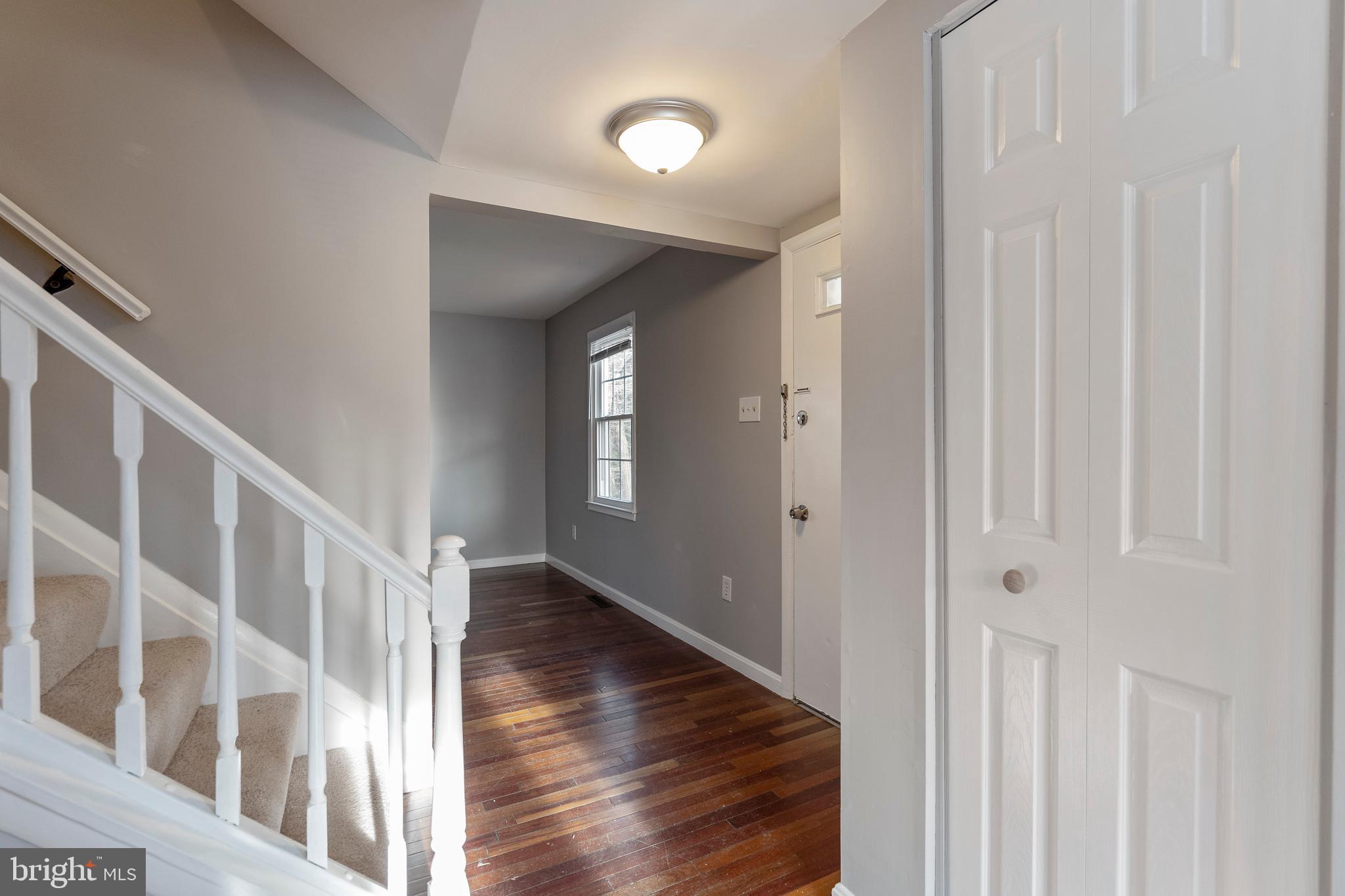 CROFTON SQUARE - Residential Lease