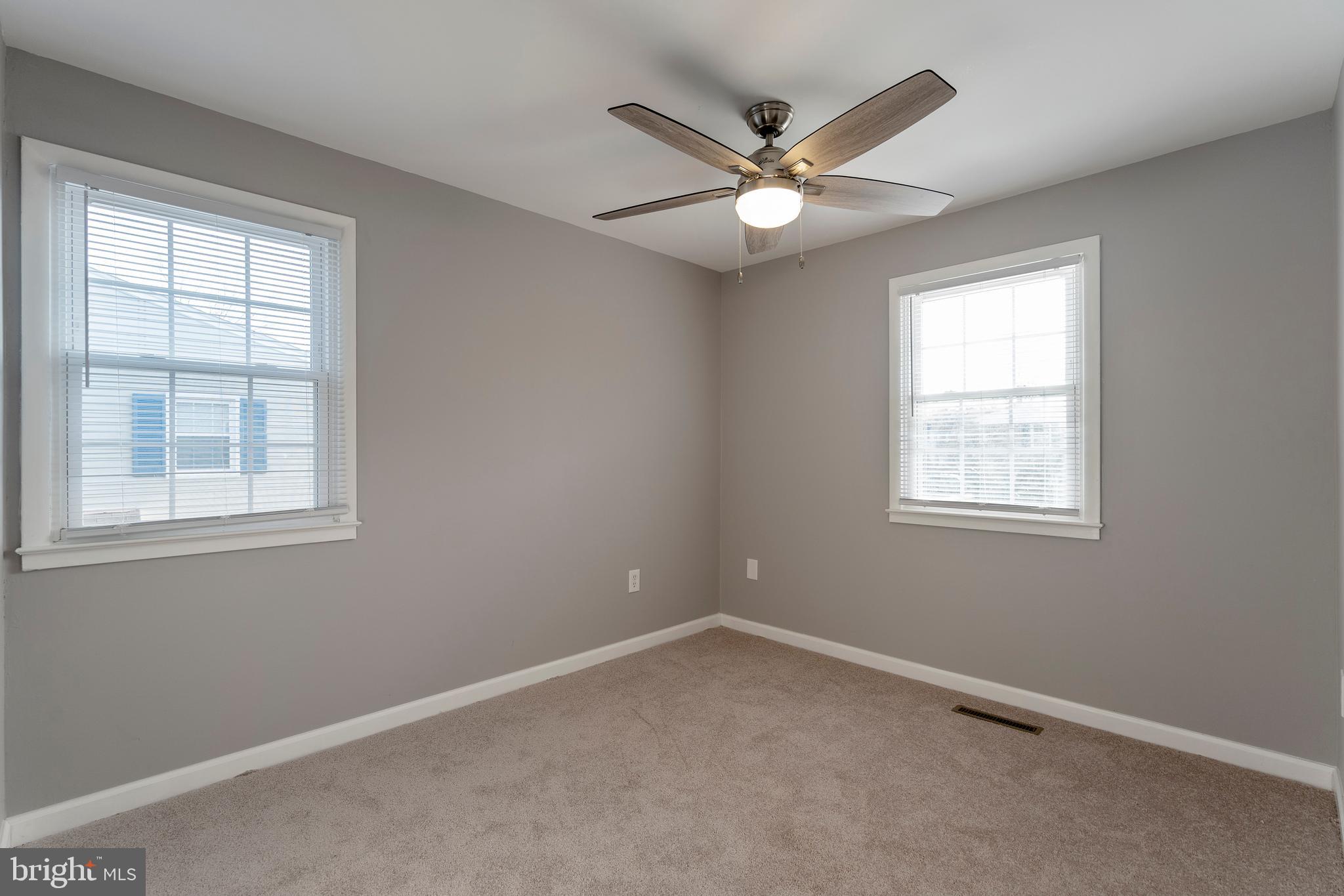CROFTON SQUARE - Residential Lease