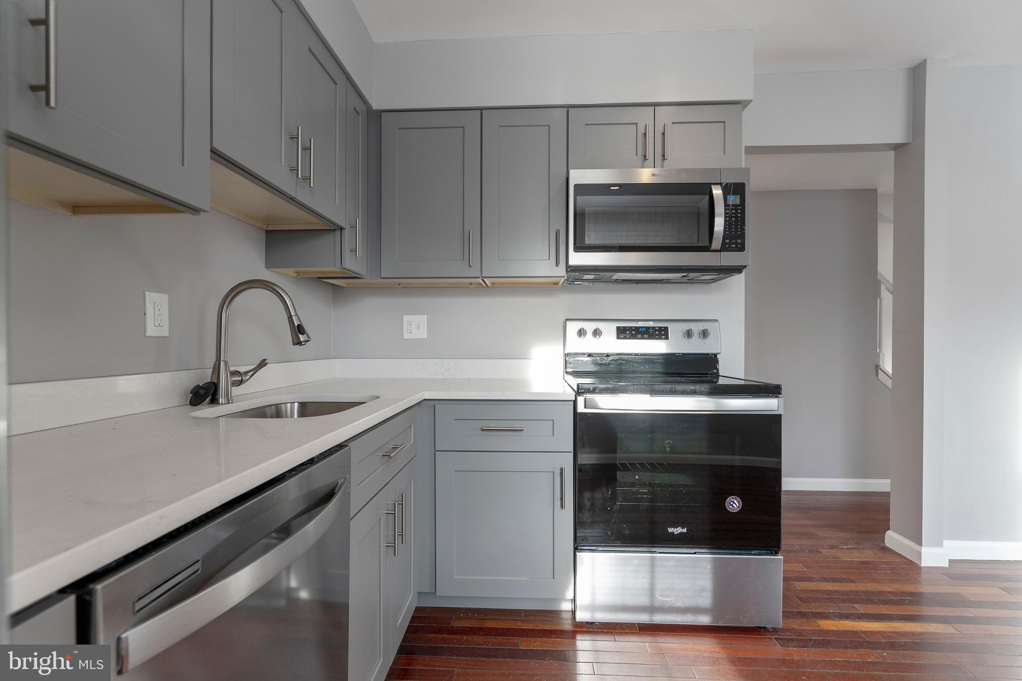 CROFTON SQUARE - Residential Lease
