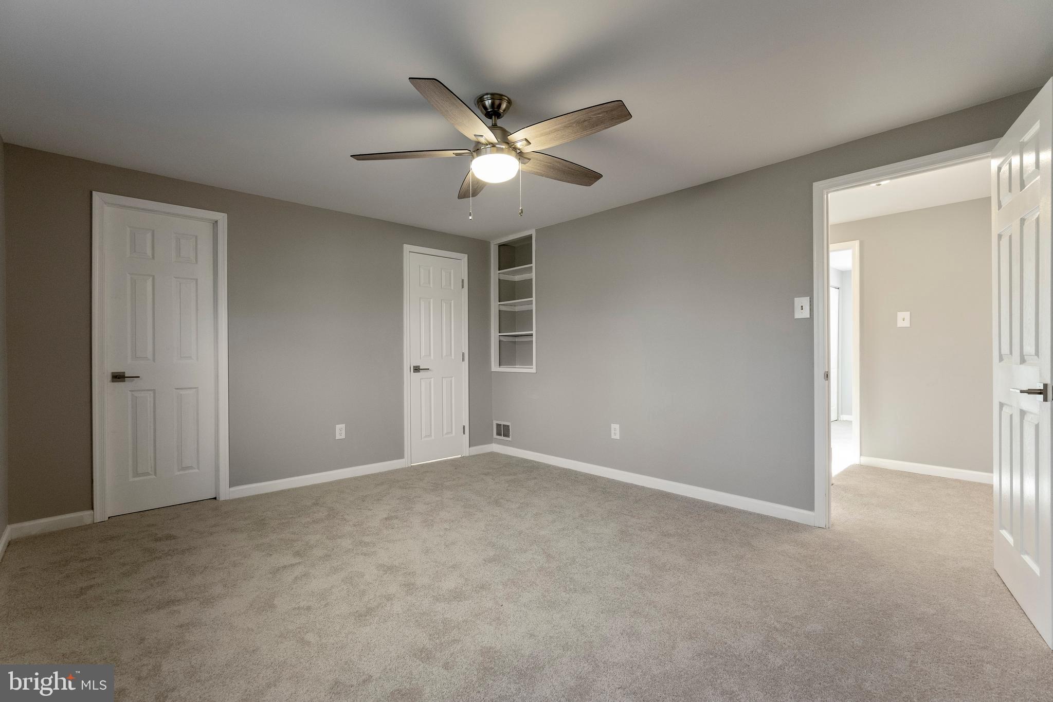 CROFTON SQUARE - Residential Lease
