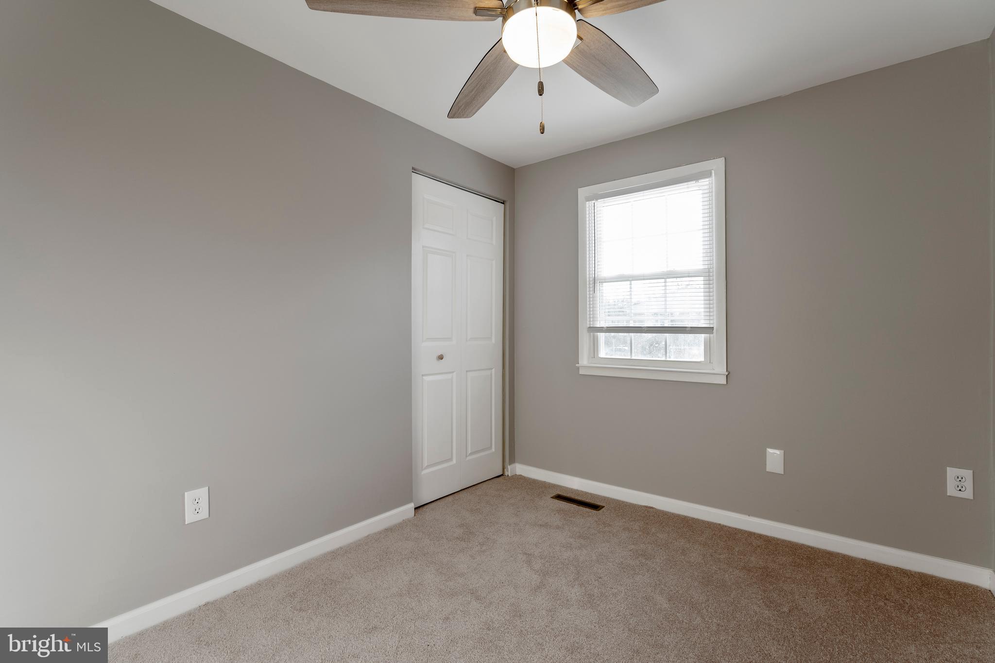 CROFTON SQUARE - Residential Lease