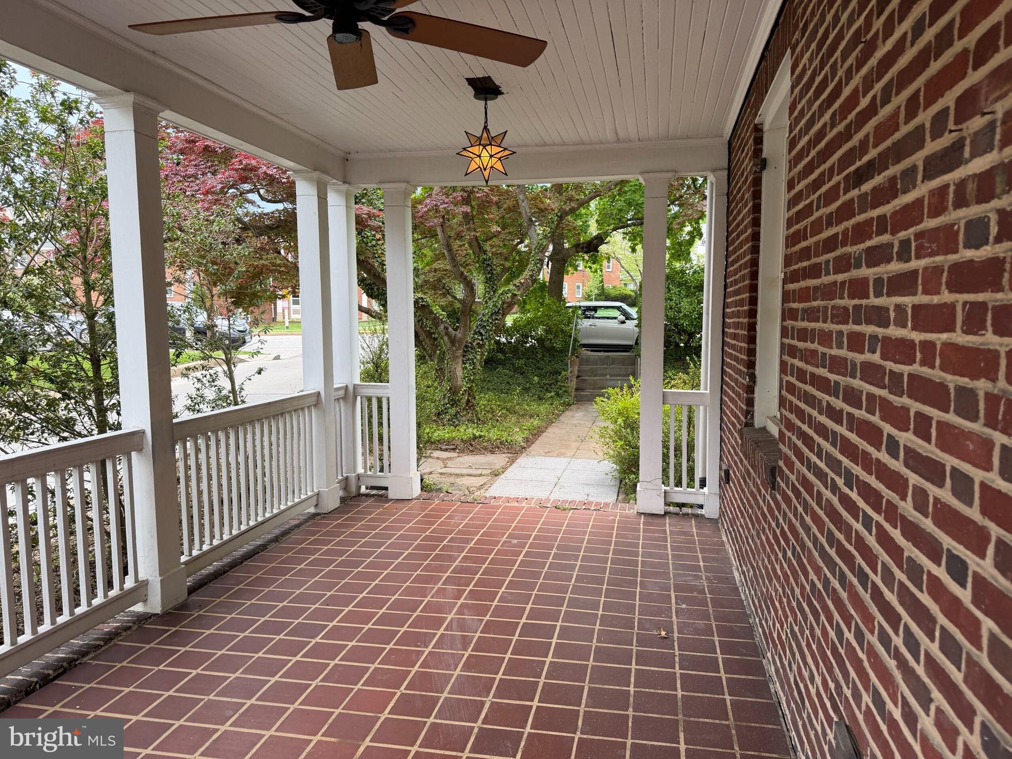 ROLAND PARK - Residential