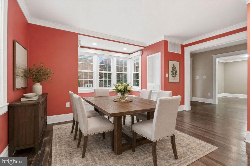 ROLAND PARK - Residential