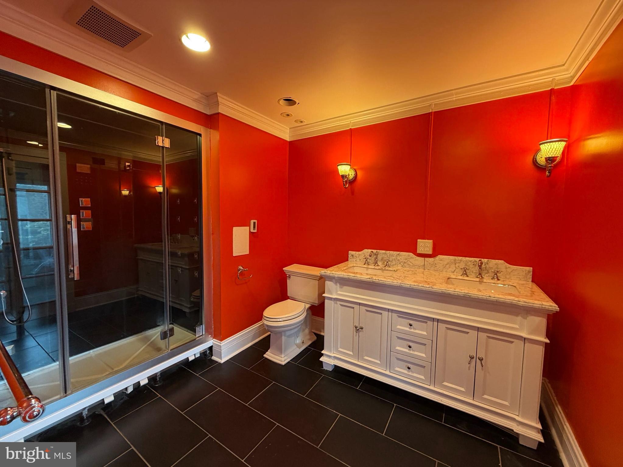 ROLAND PARK - Residential