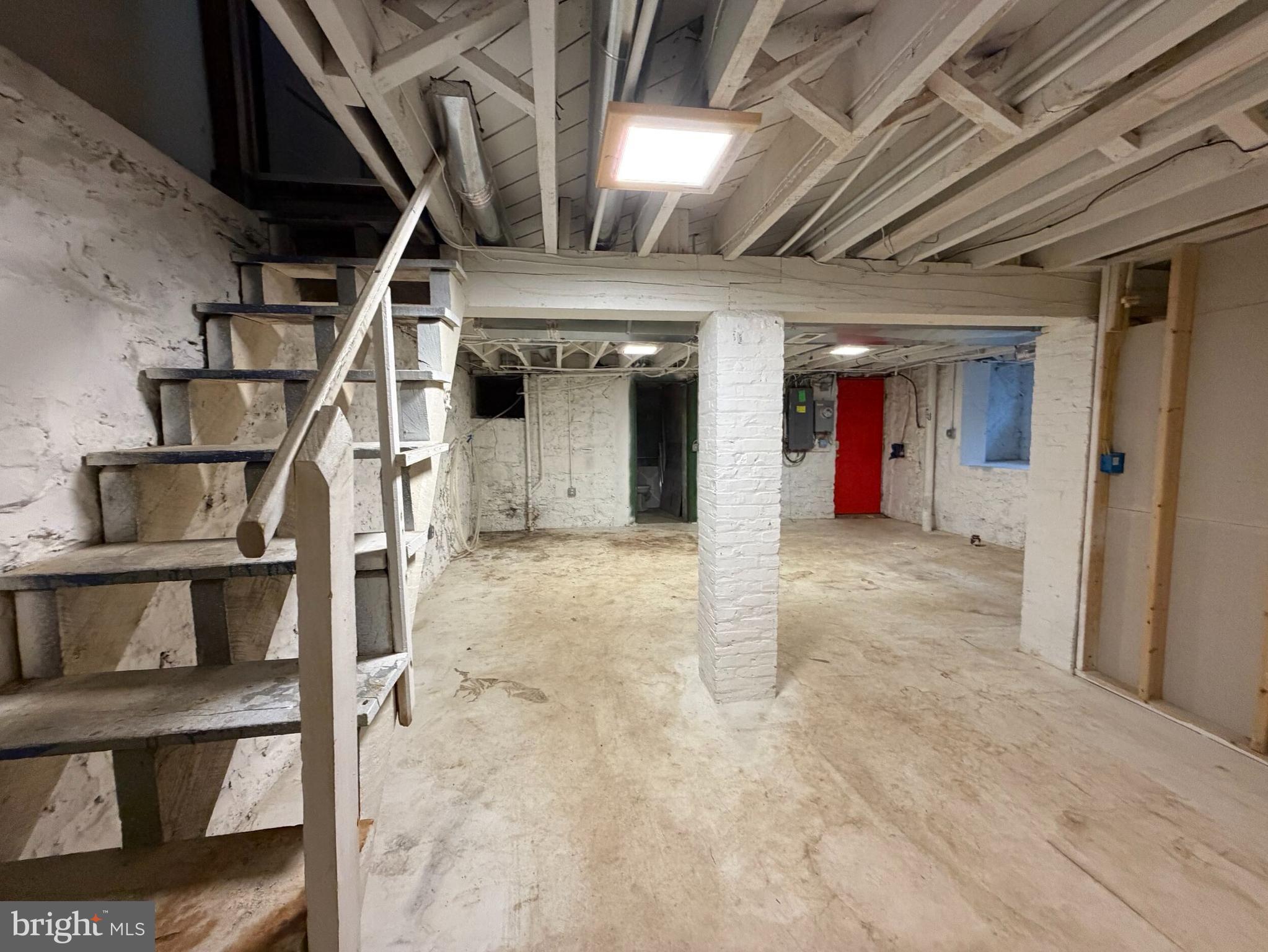 ROLAND PARK - Residential