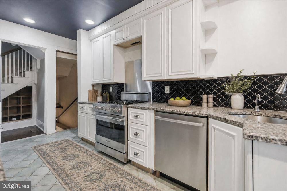 ROLAND PARK - Residential