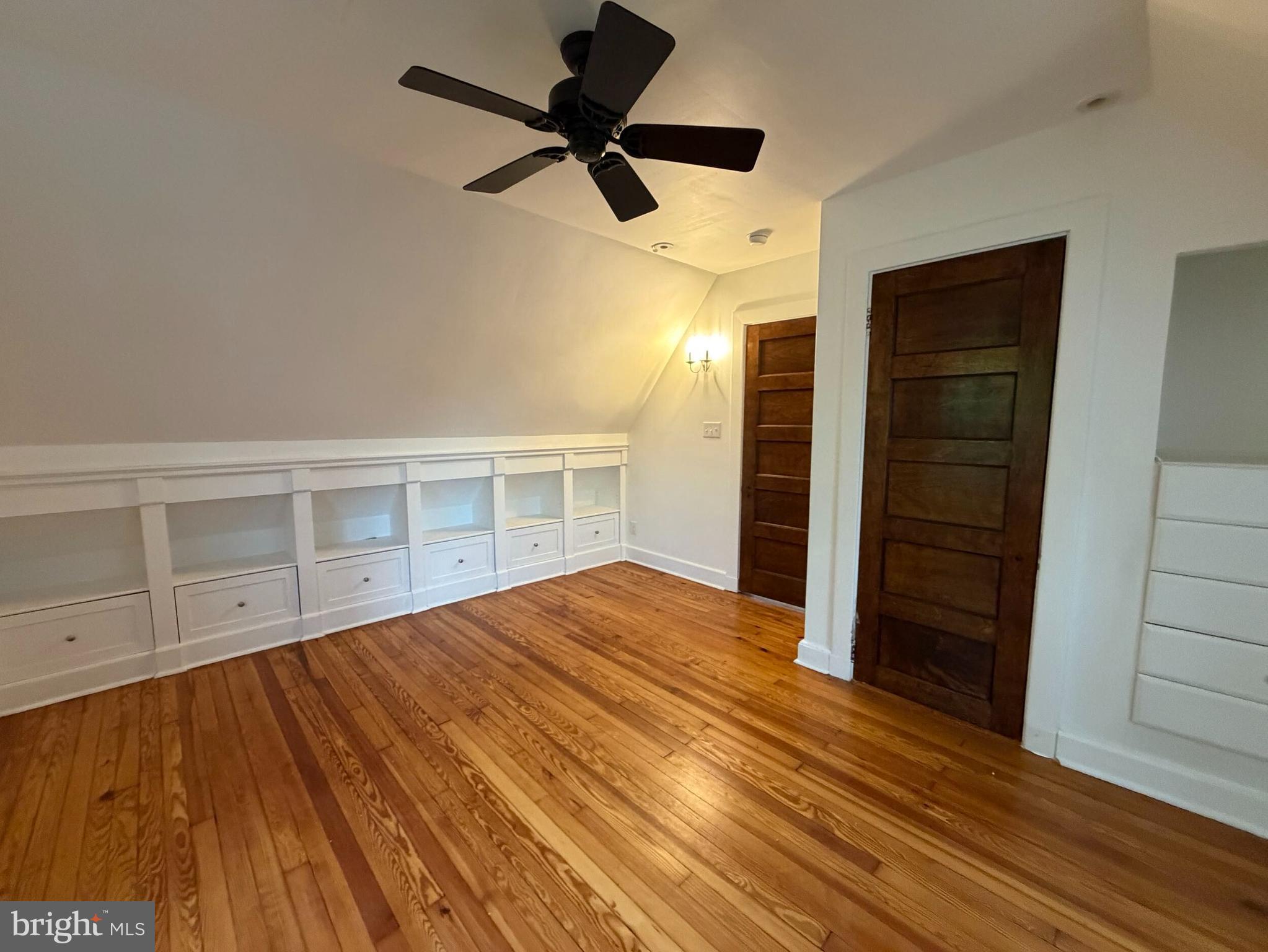 ROLAND PARK - Residential