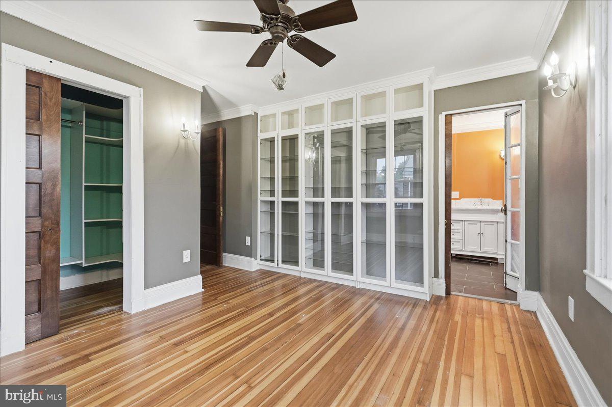 ROLAND PARK - Residential