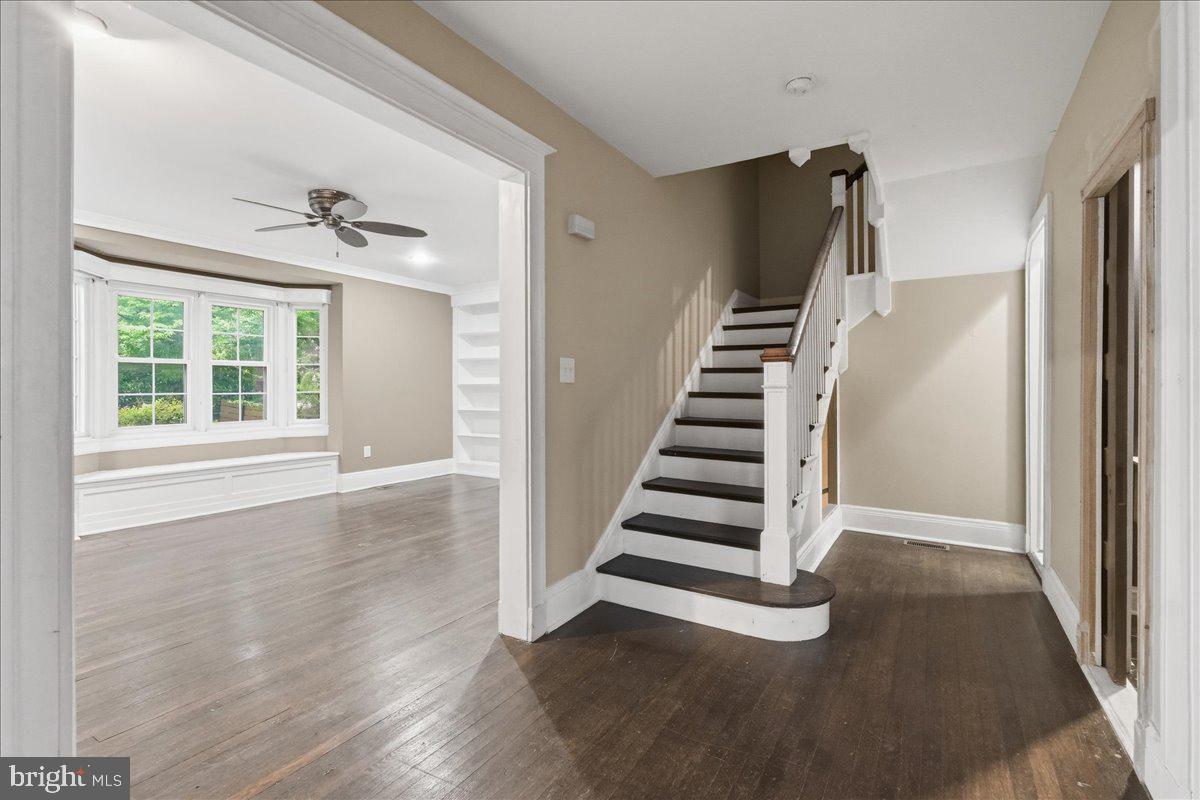 ROLAND PARK - Residential