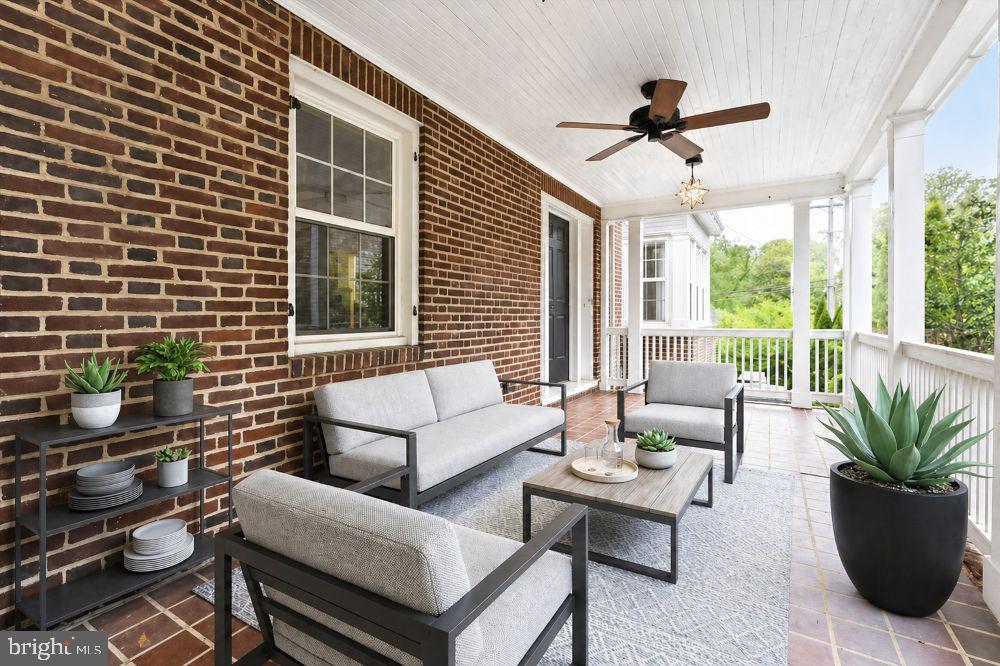 ROLAND PARK - Residential