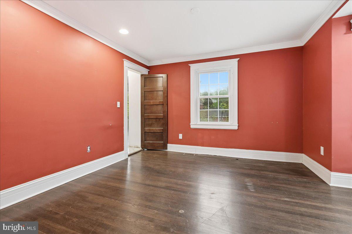 ROLAND PARK - Residential