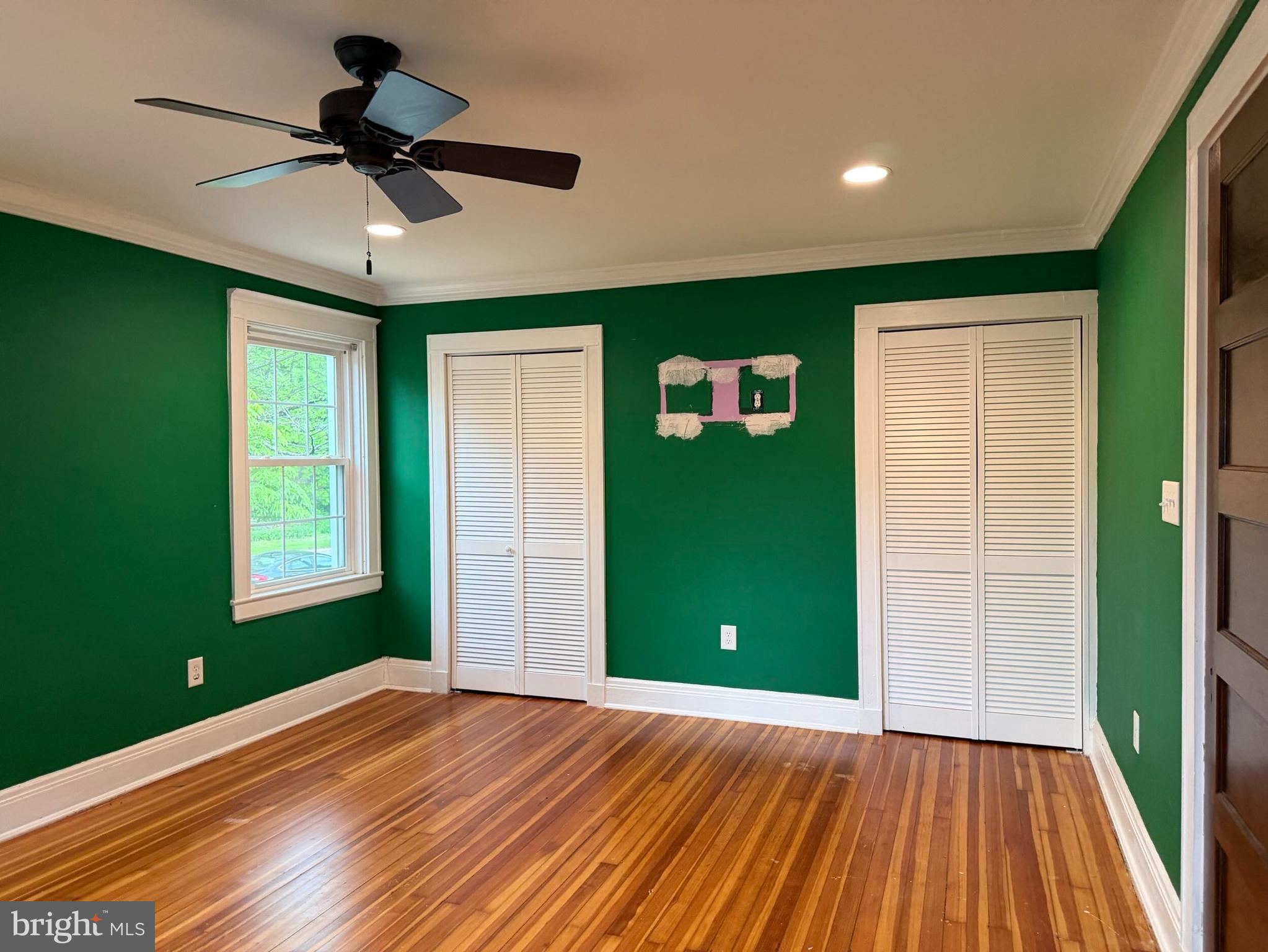 ROLAND PARK - Residential