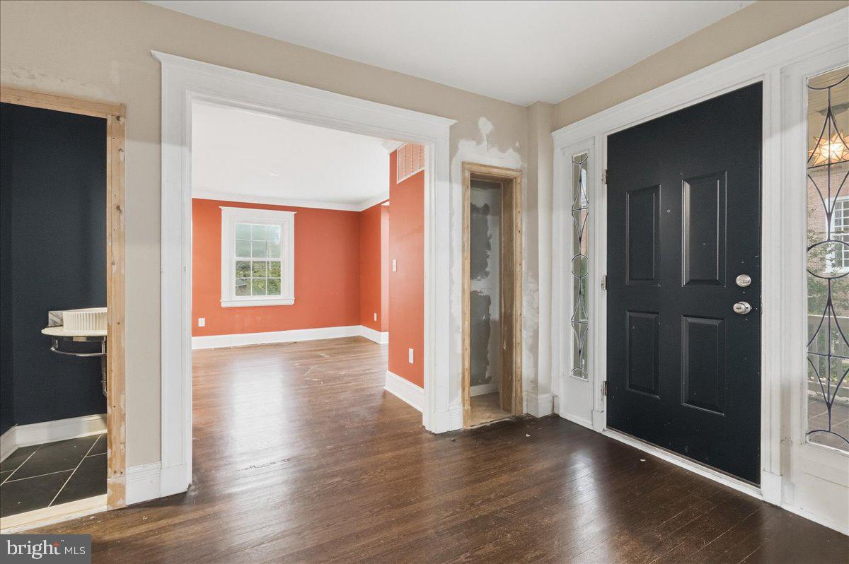 ROLAND PARK - Residential