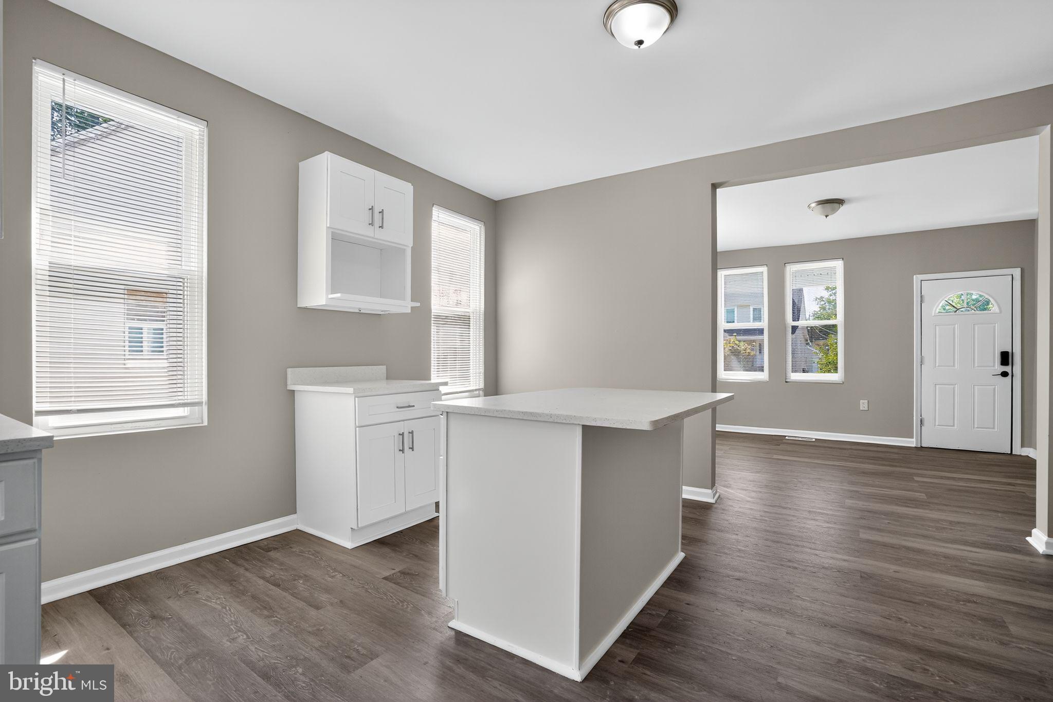 HOWARD PARK - Residential