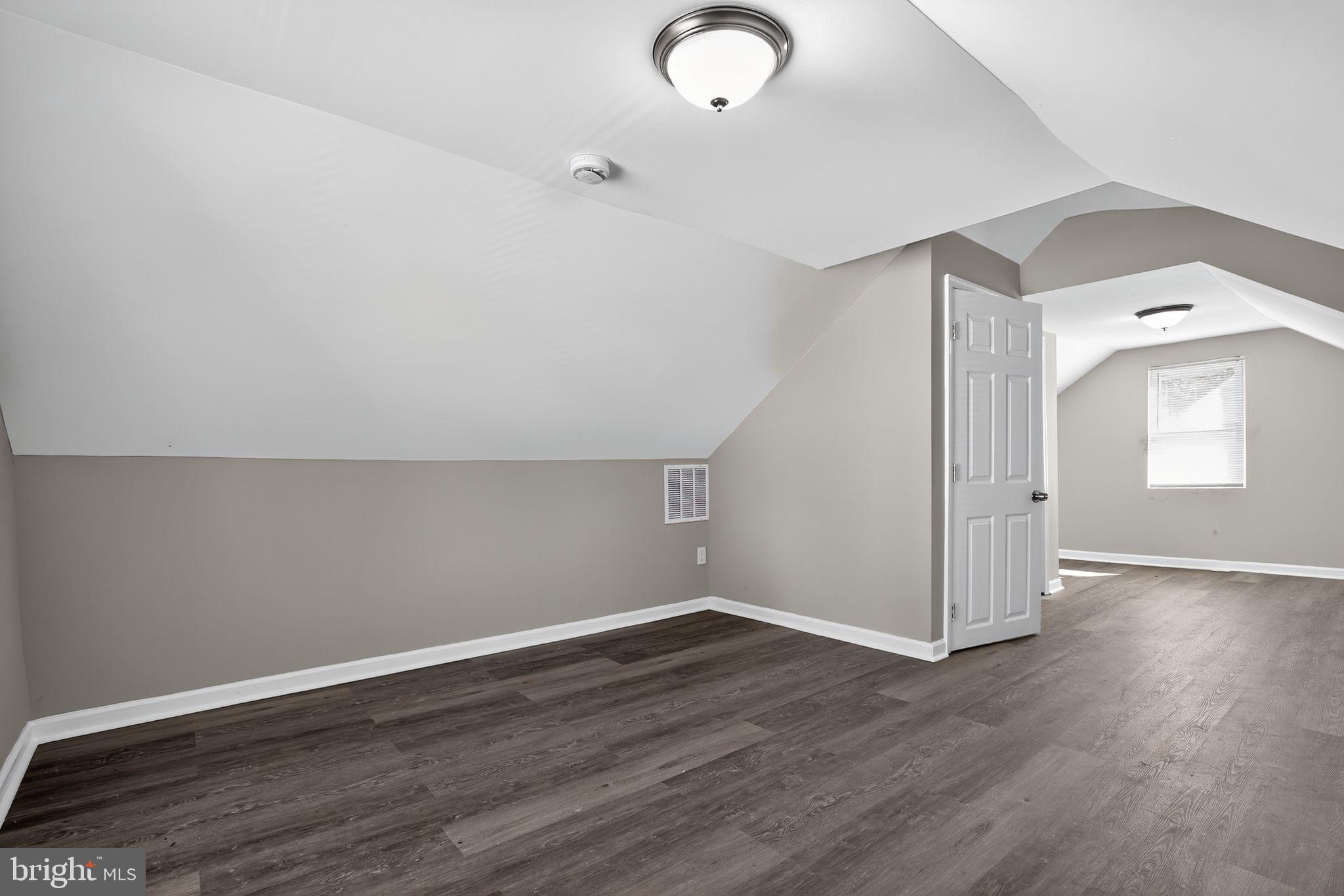 HOWARD PARK - Residential
