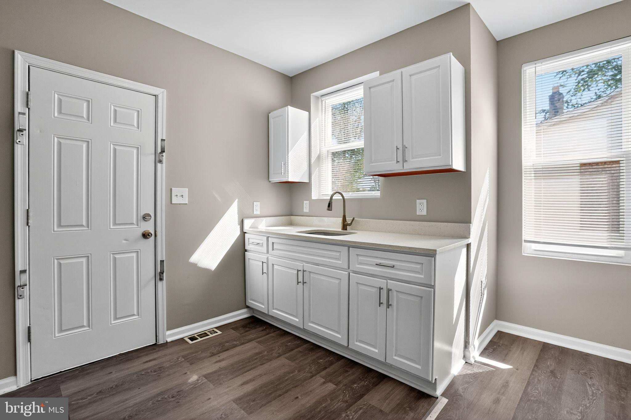 HOWARD PARK - Residential