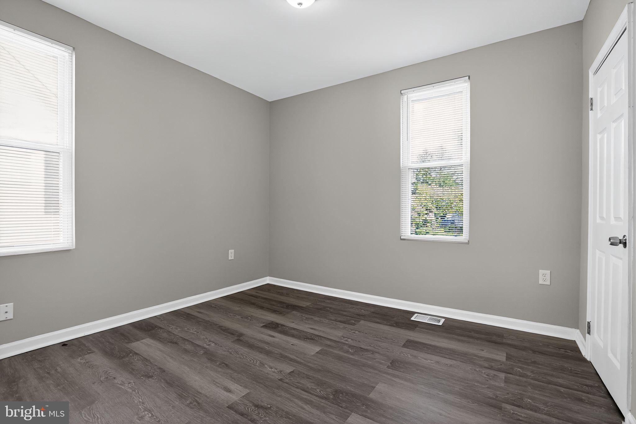 HOWARD PARK - Residential