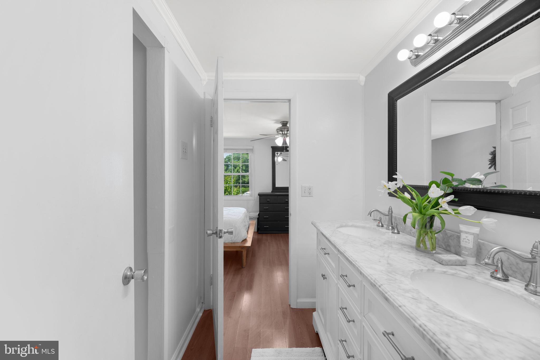 CROFTON TOWNE - Residential