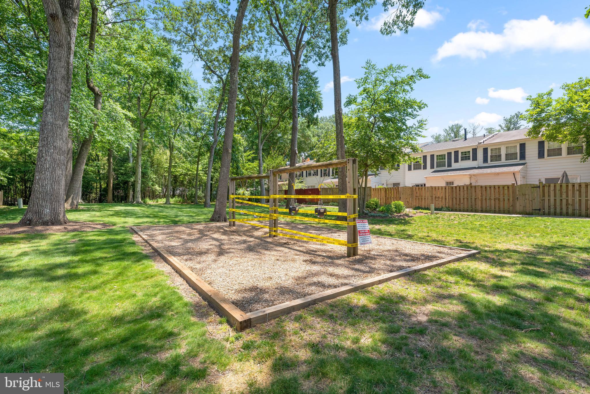 CROFTON TOWNE - Residential