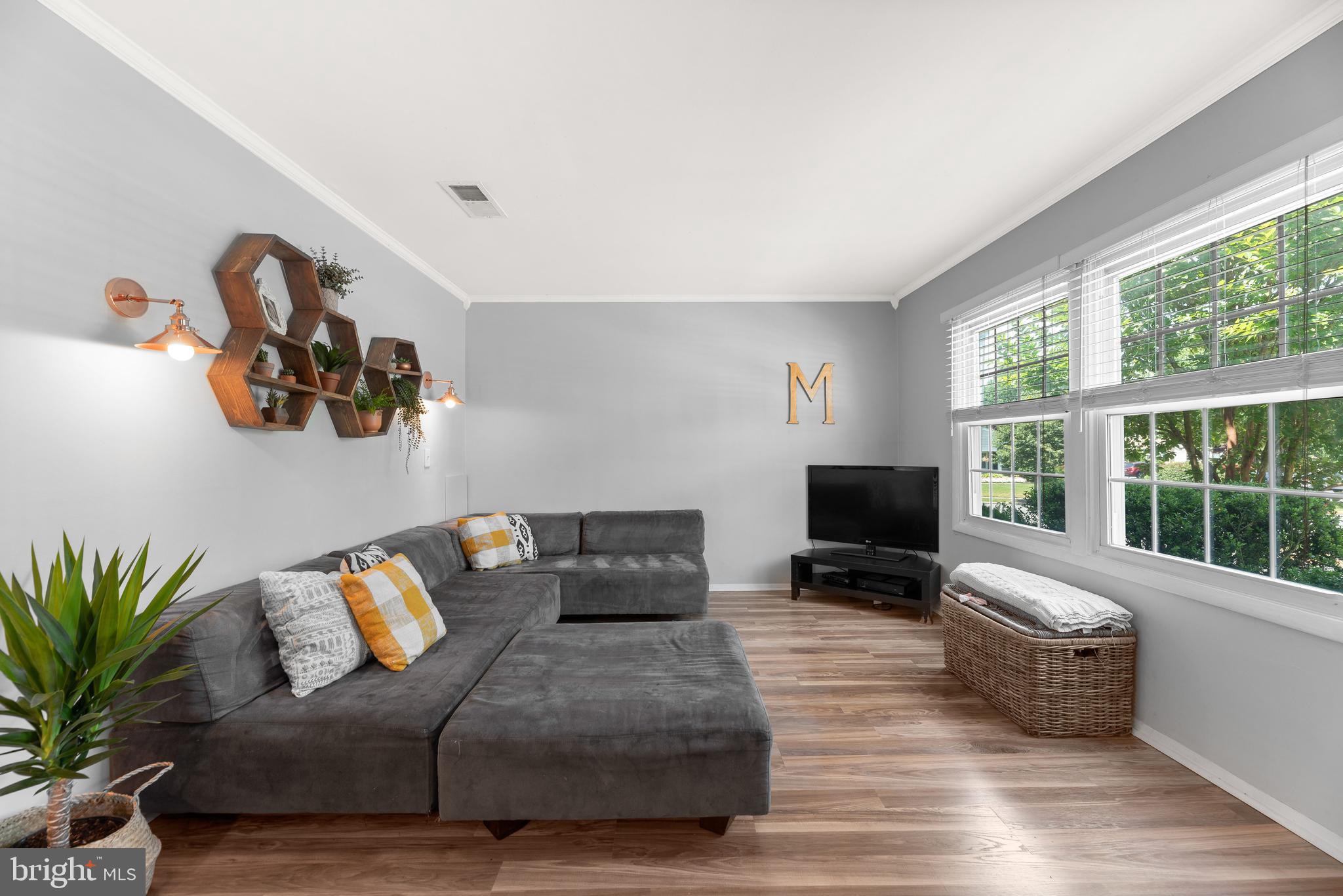 CROFTON TOWNE - Residential