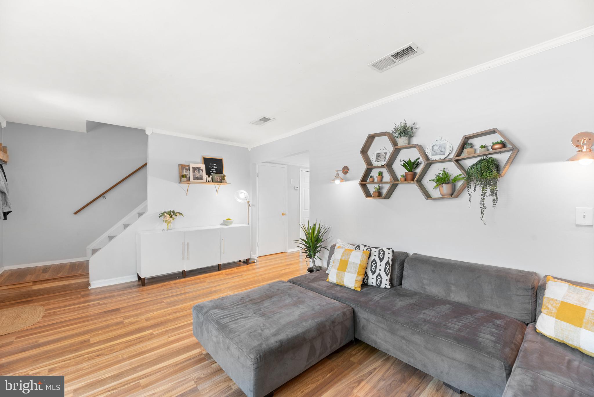 CROFTON TOWNE - Residential