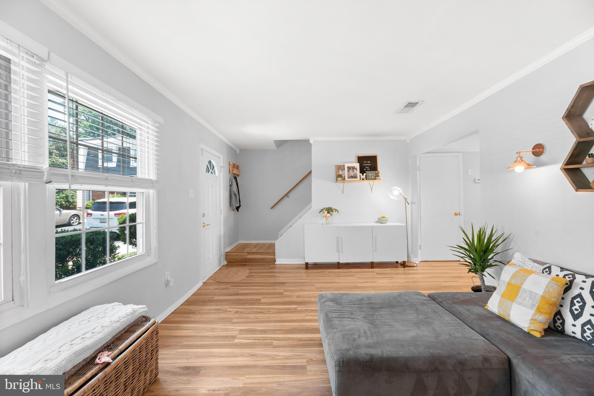 CROFTON TOWNE - Residential