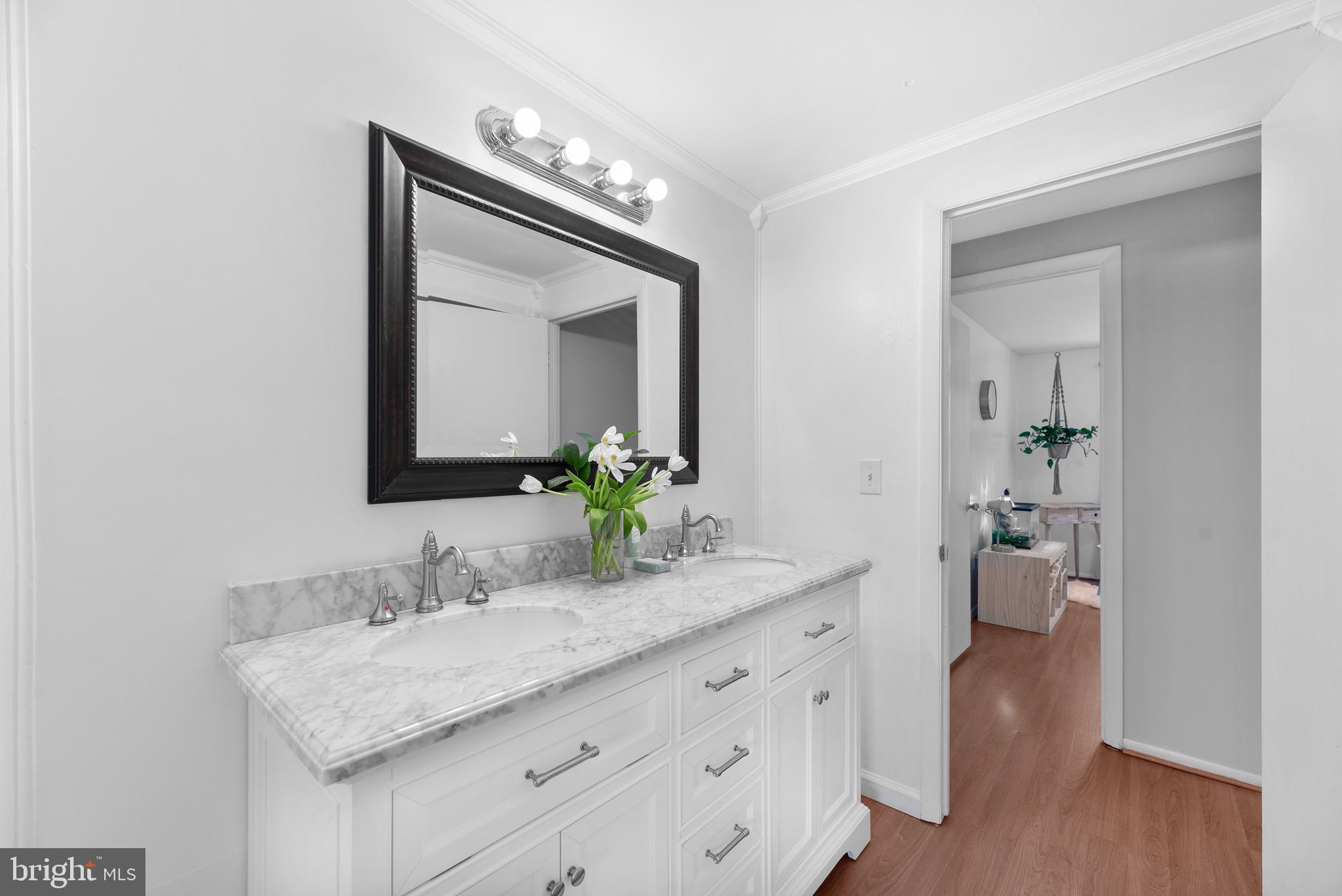 CROFTON TOWNE - Residential