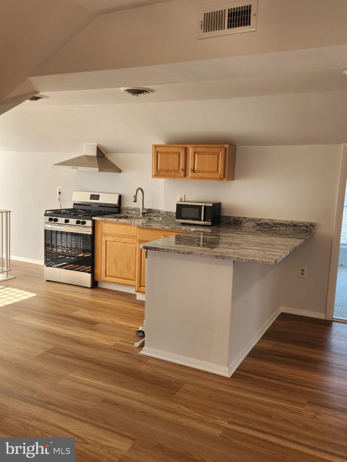 EASTPORT - Residential Lease