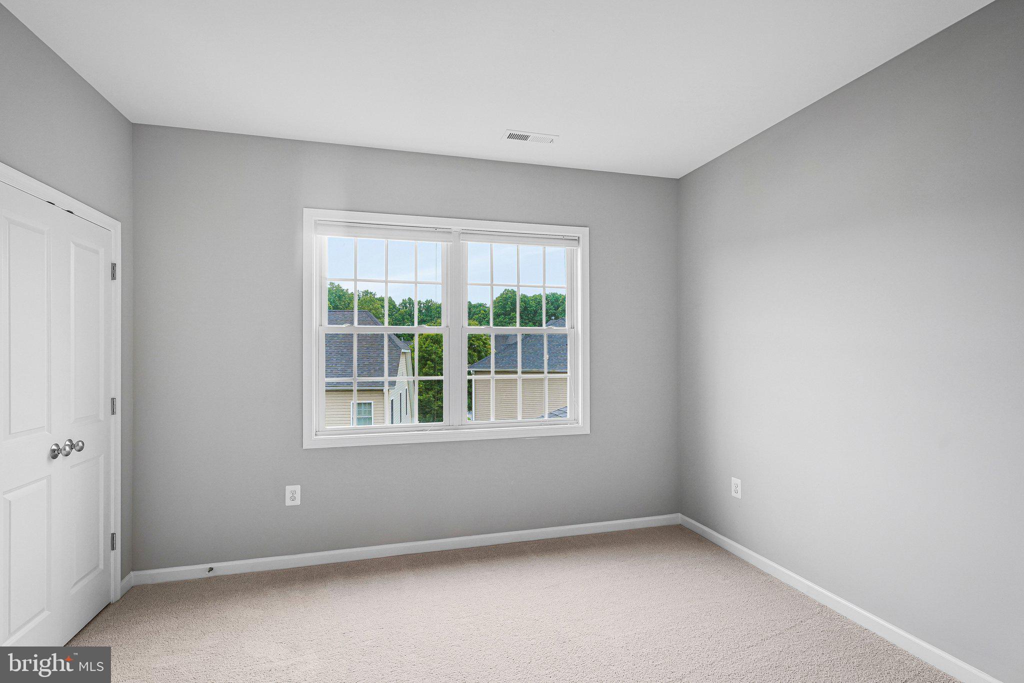 POPLAR RUN - Residential