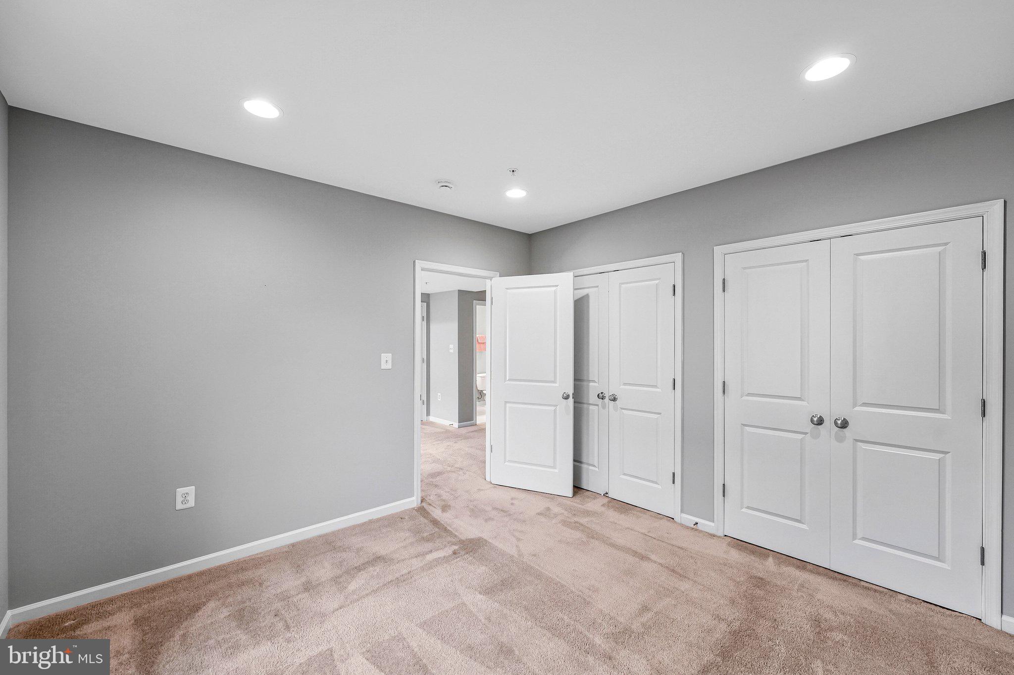 POPLAR RUN - Residential