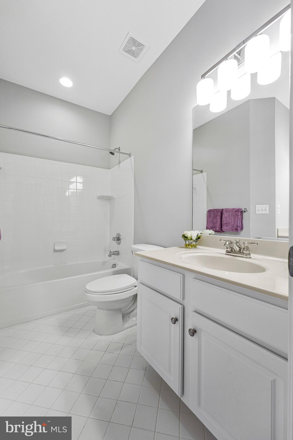 POPLAR RUN - Residential