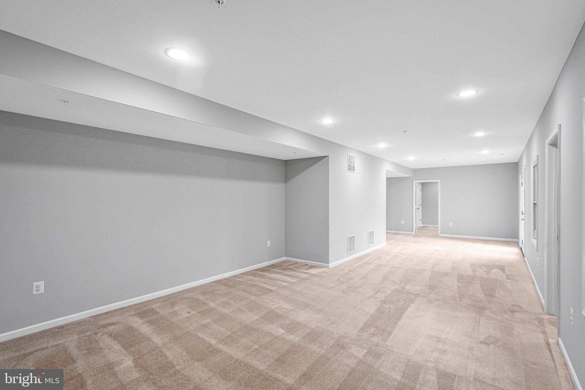 POPLAR RUN - Residential
