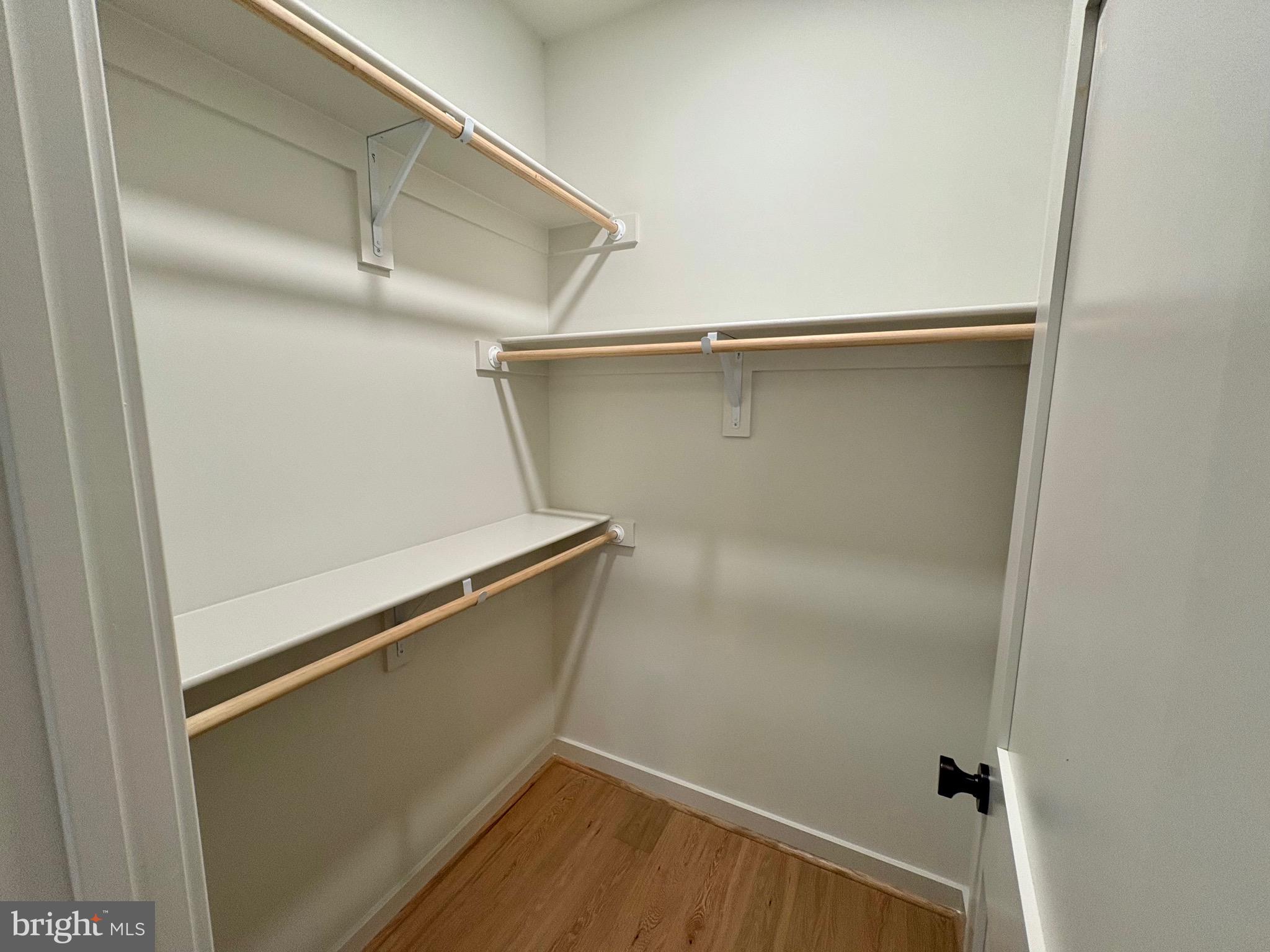 GLENMORE - Residential Lease