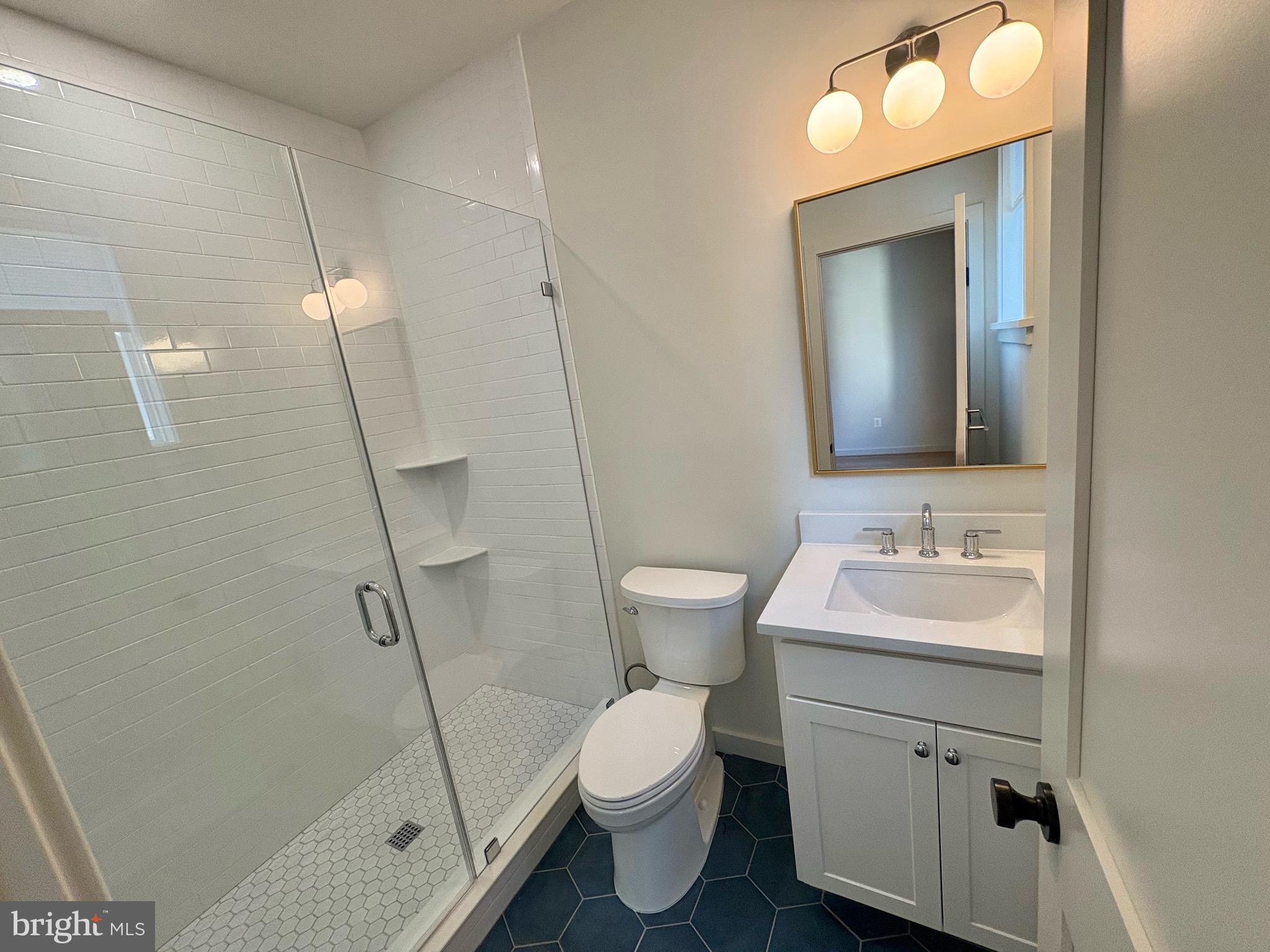 GLENMORE - Residential Lease