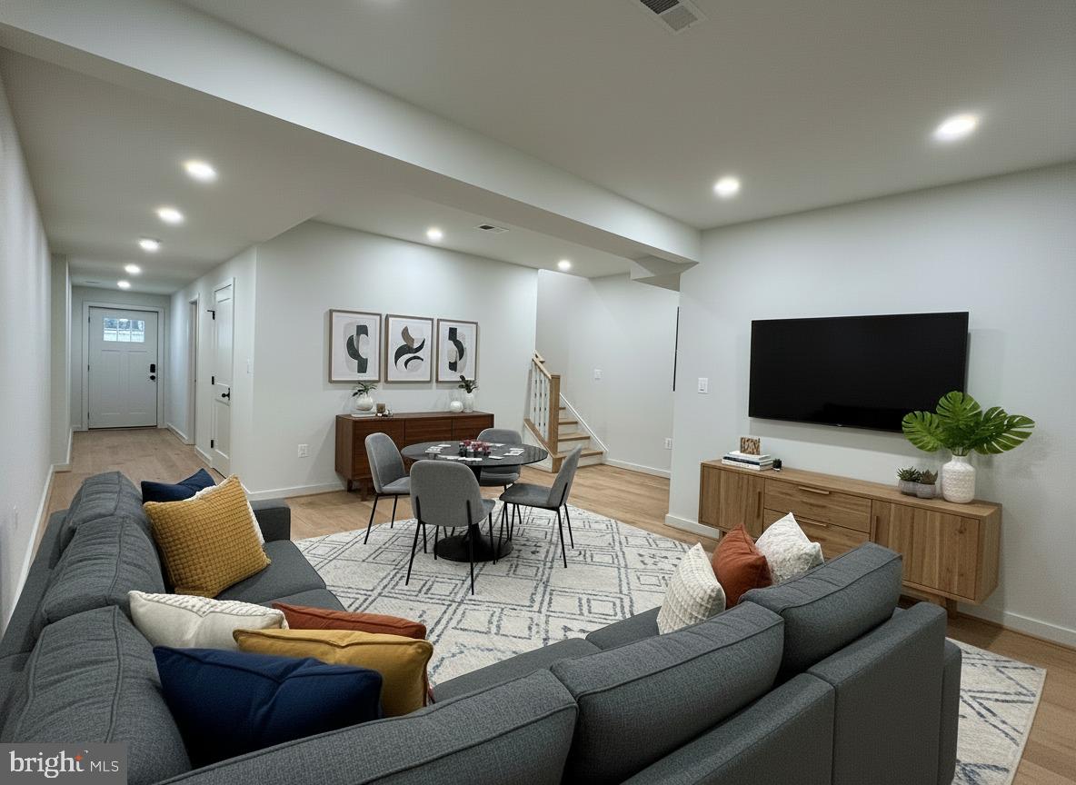 GLENMORE - Residential Lease