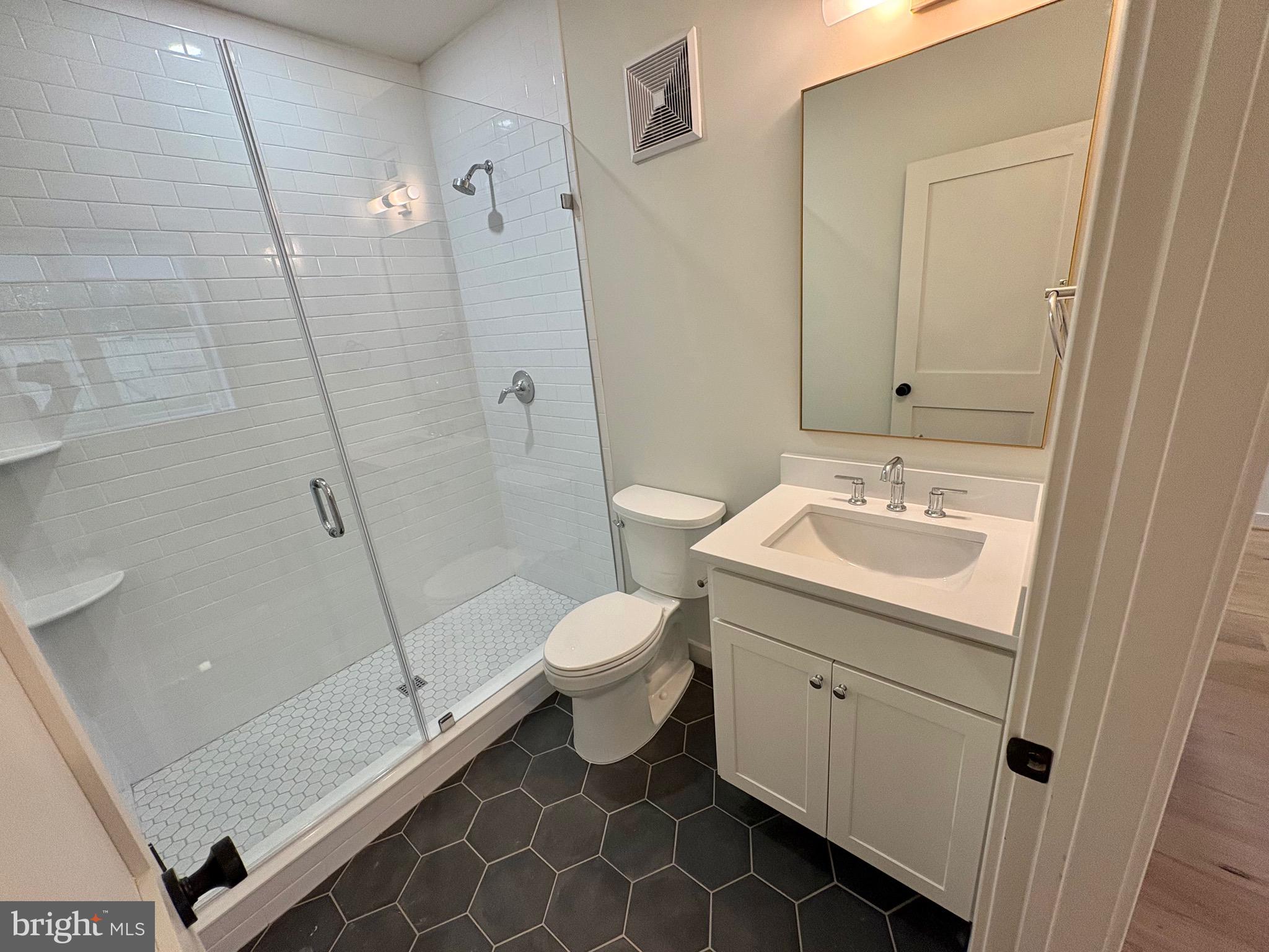 GLENMORE - Residential Lease