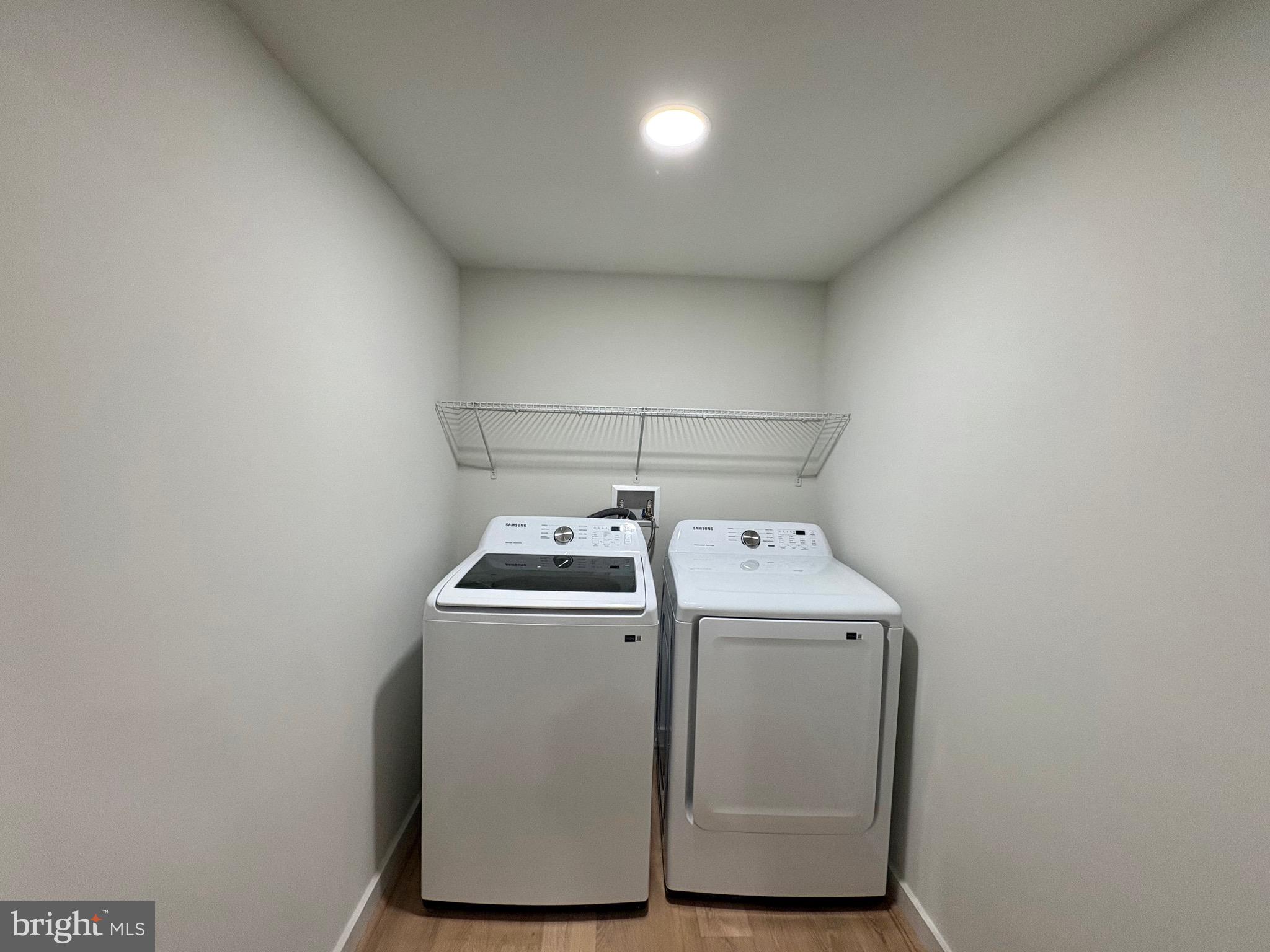 GLENMORE - Residential Lease