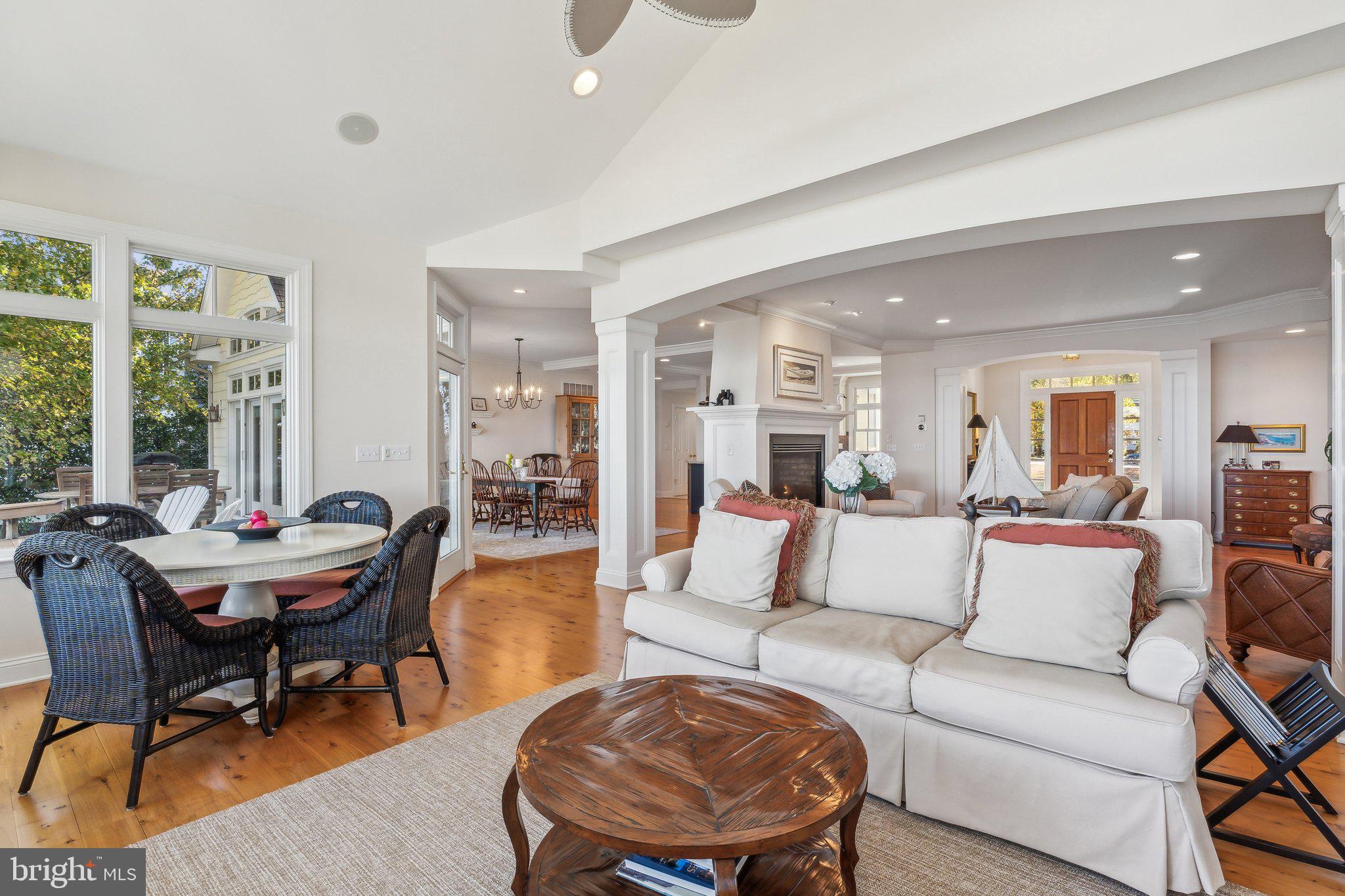 RIO VISTA - Residential