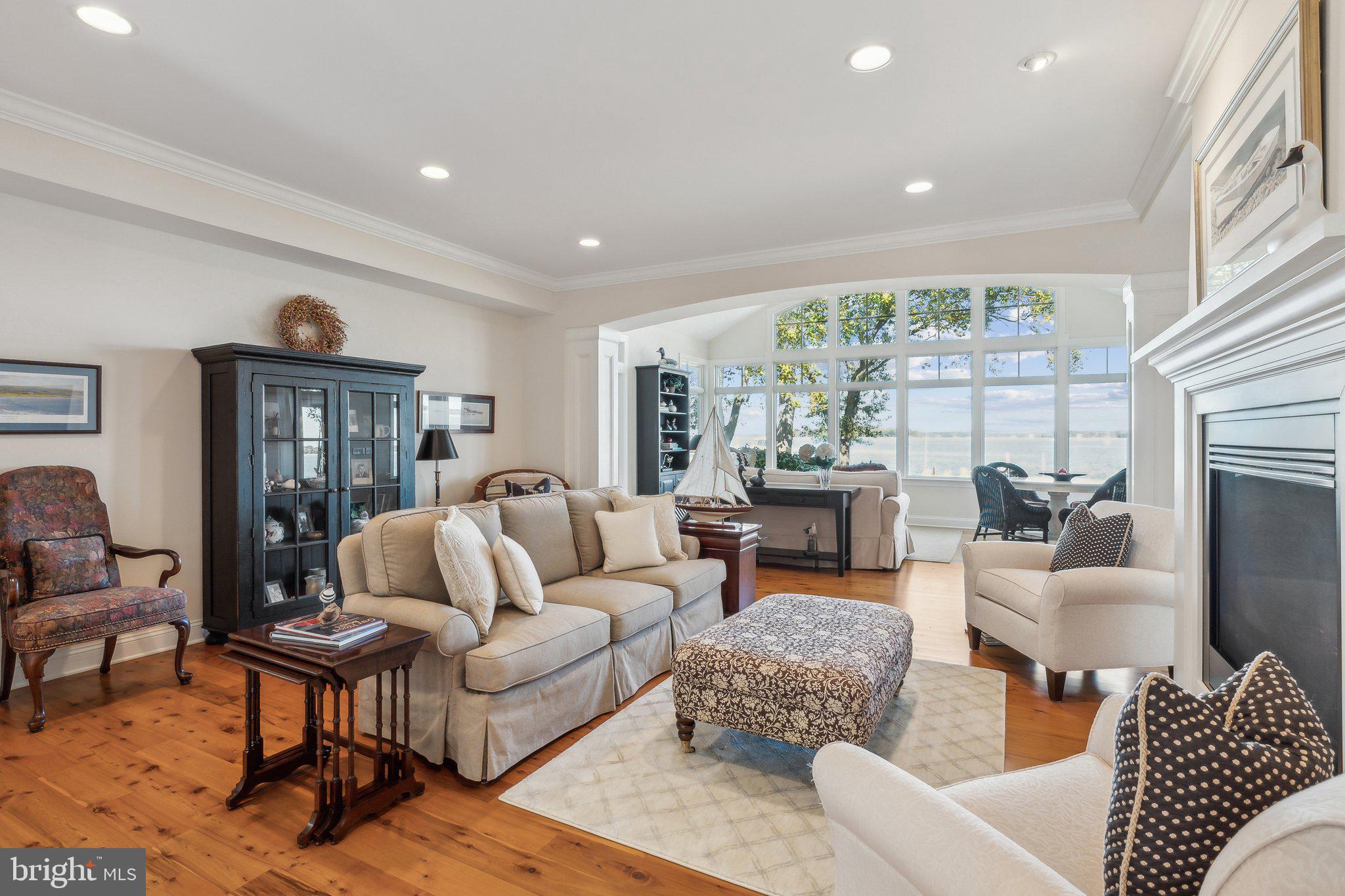 RIO VISTA - Residential