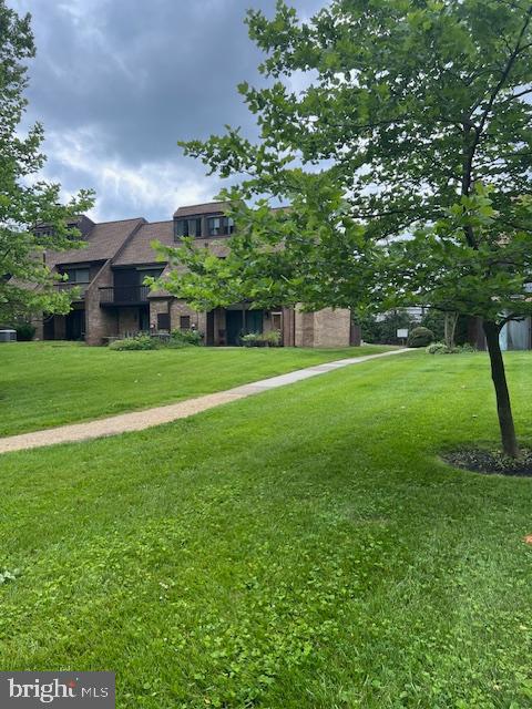 21 WATERBIRD COURT 21