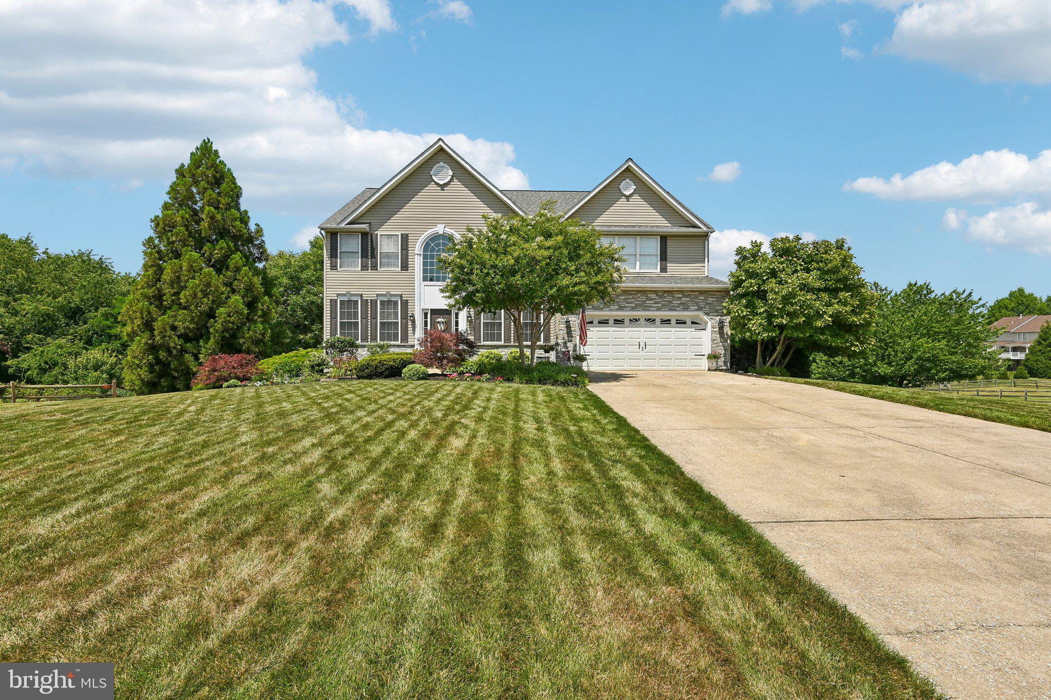 1004 CRIMSON CLOUD COURT