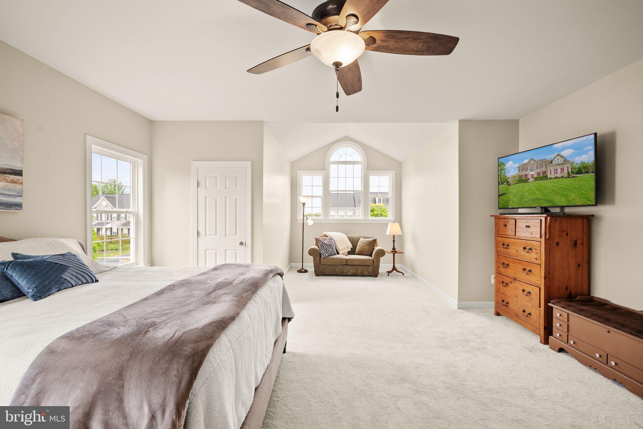 LAKE RIDGE ESTATES - Residential