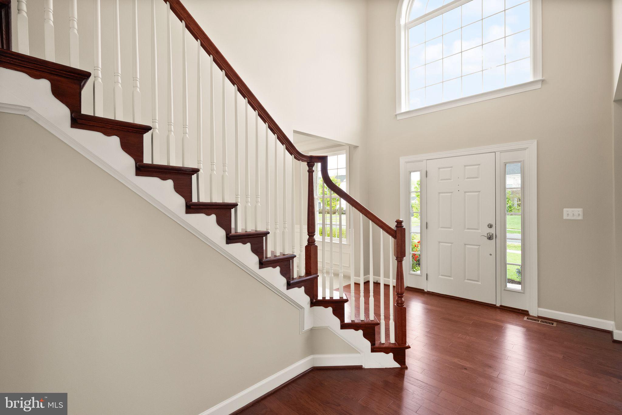 LAKE RIDGE ESTATES - Residential