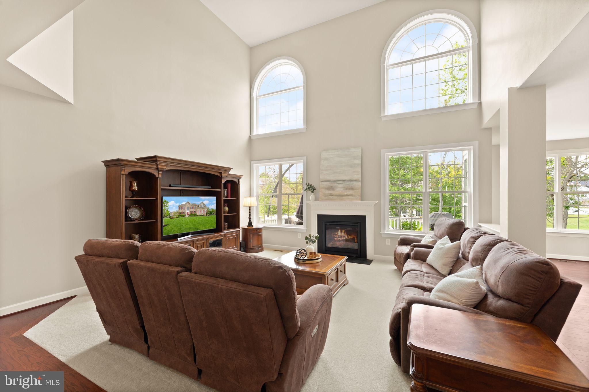 LAKE RIDGE ESTATES - Residential