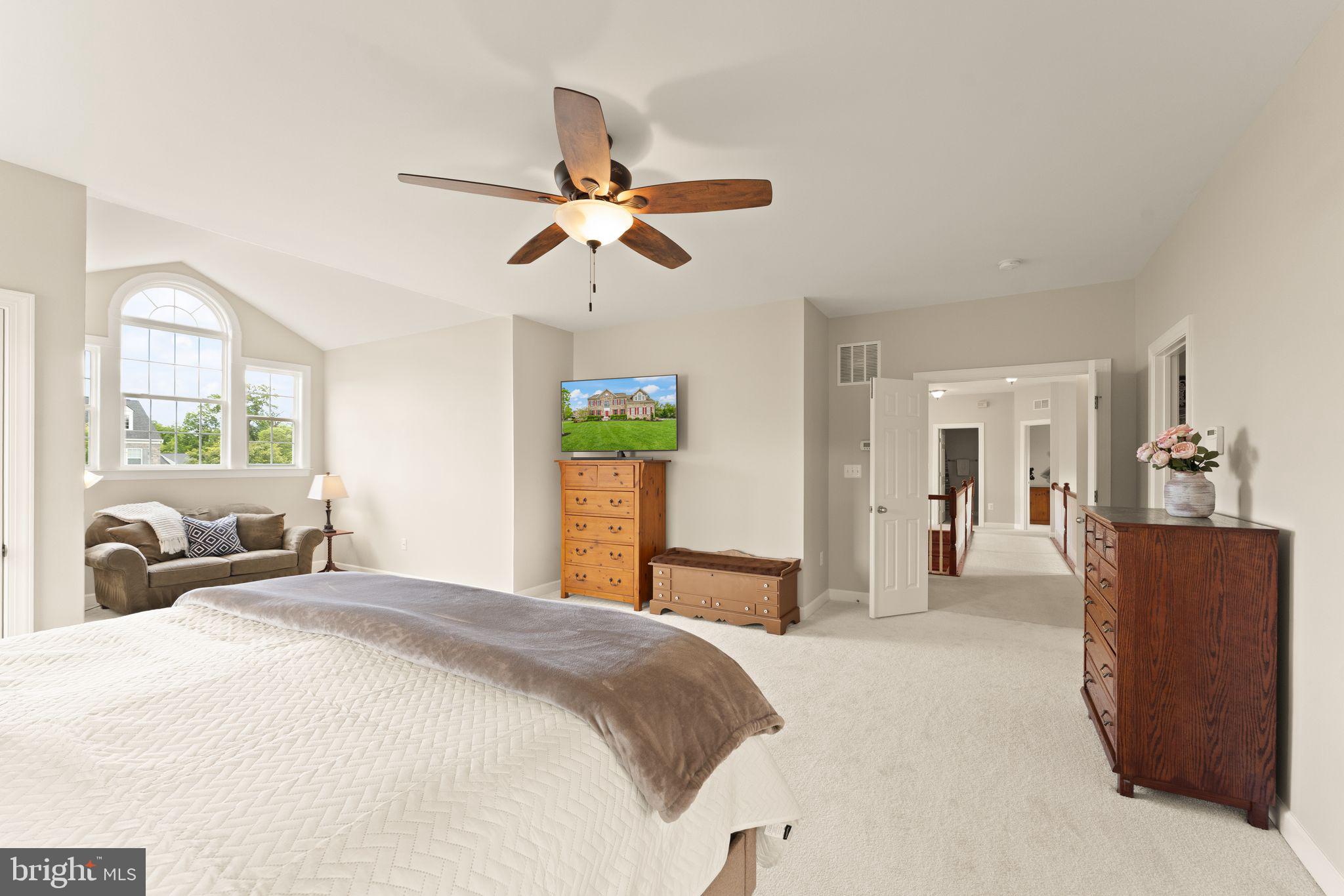LAKE RIDGE ESTATES - Residential