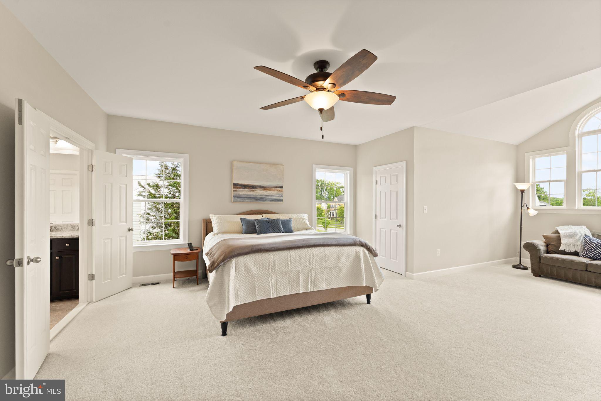 LAKE RIDGE ESTATES - Residential