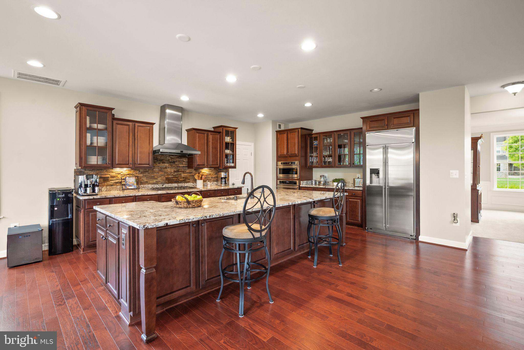 LAKE RIDGE ESTATES - Residential