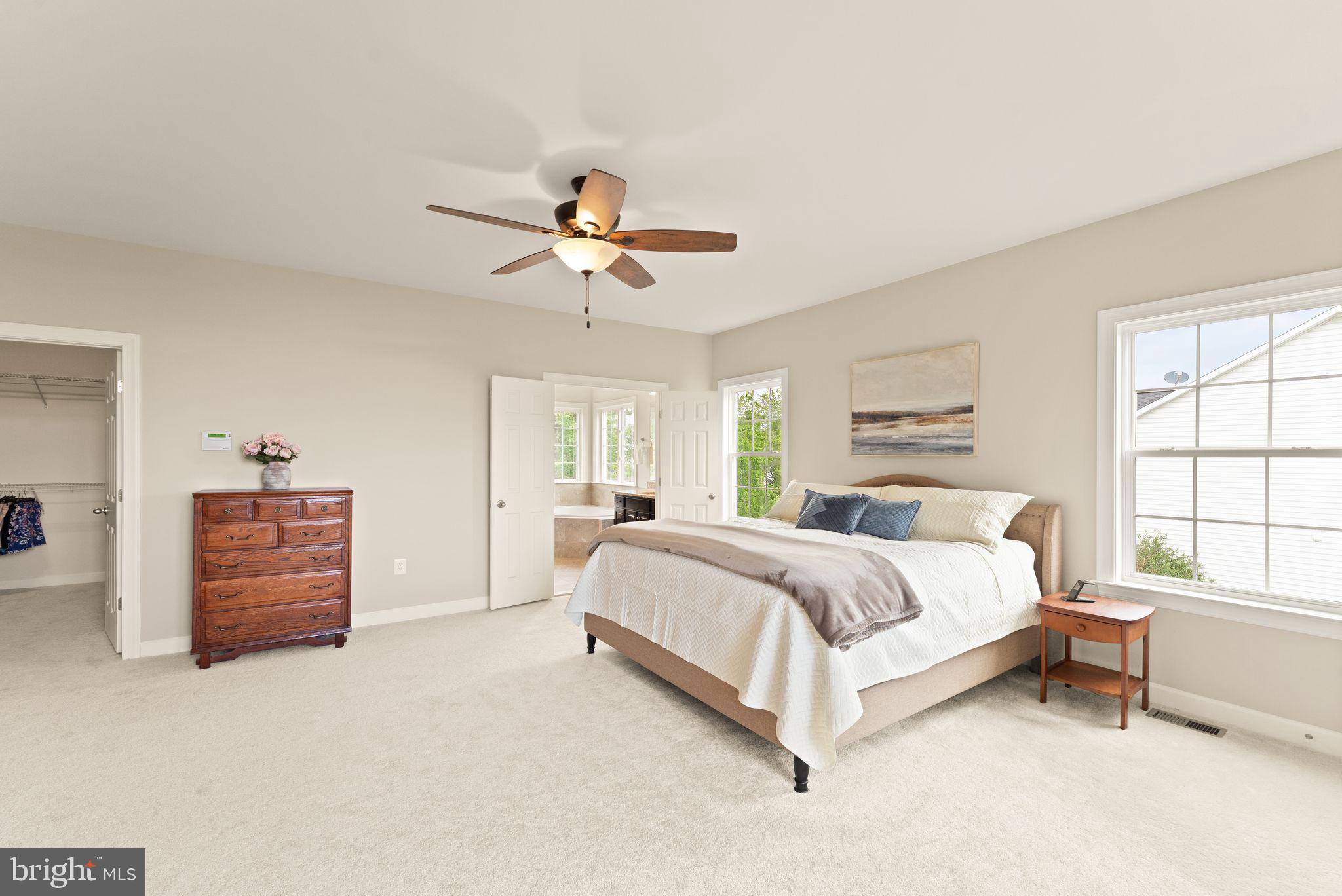 LAKE RIDGE ESTATES - Residential