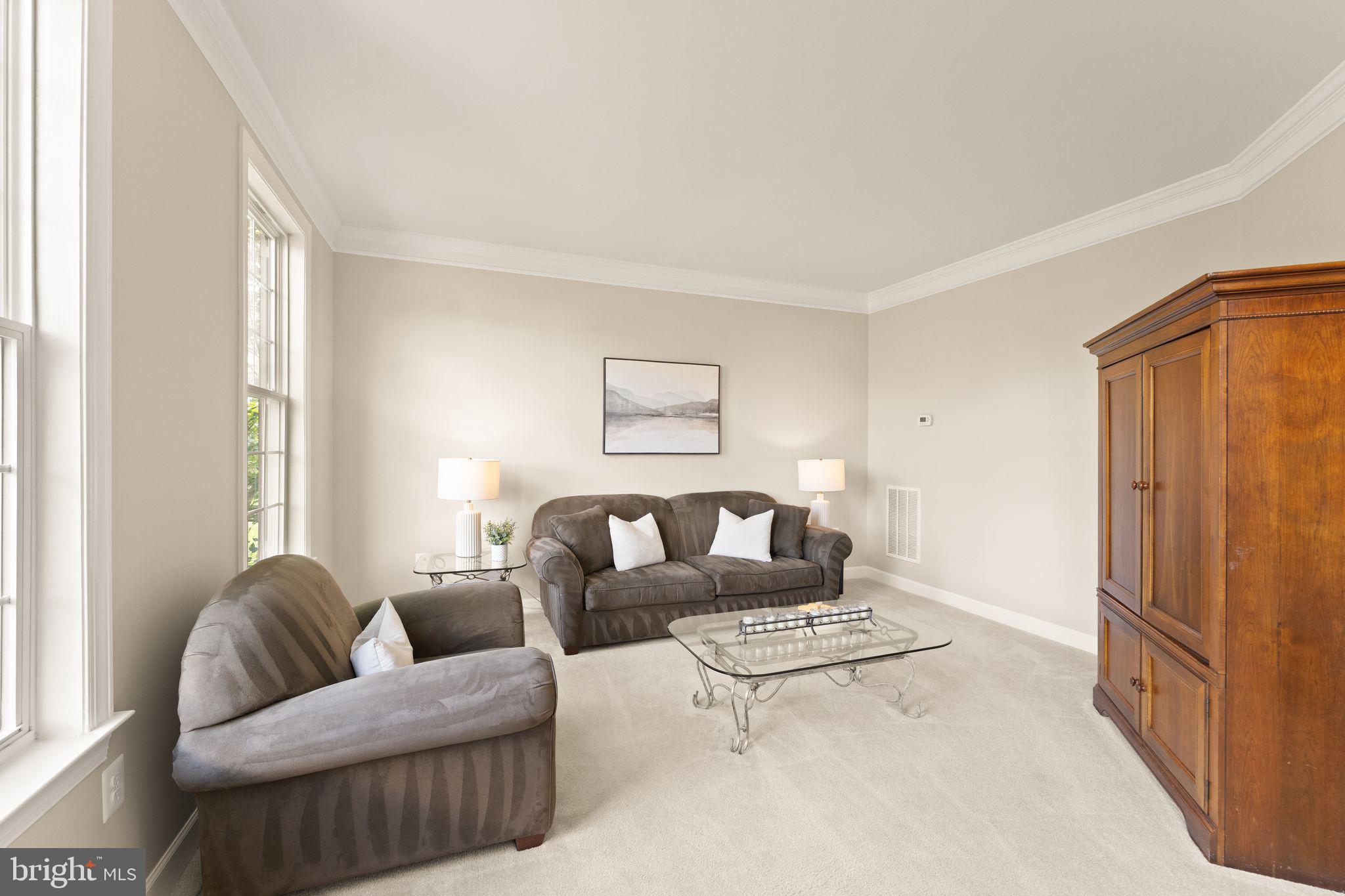 LAKE RIDGE ESTATES - Residential